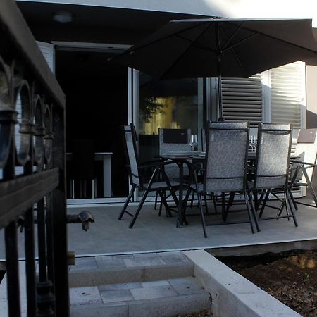 Apartman Ivana Biograd Na Moru Exterior photo