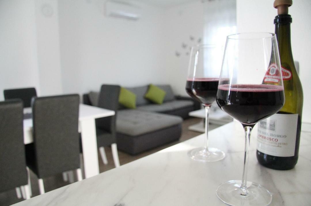 Apartman Ivana Biograd Na Moru Exterior photo